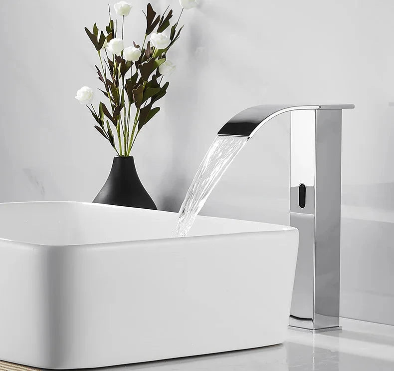 Torneira Automática Banheiro Com Sensor Lavatório AutoClean Torneira Automática Banheiro Com Sensor Lavatório AutoClean Artificio Lar