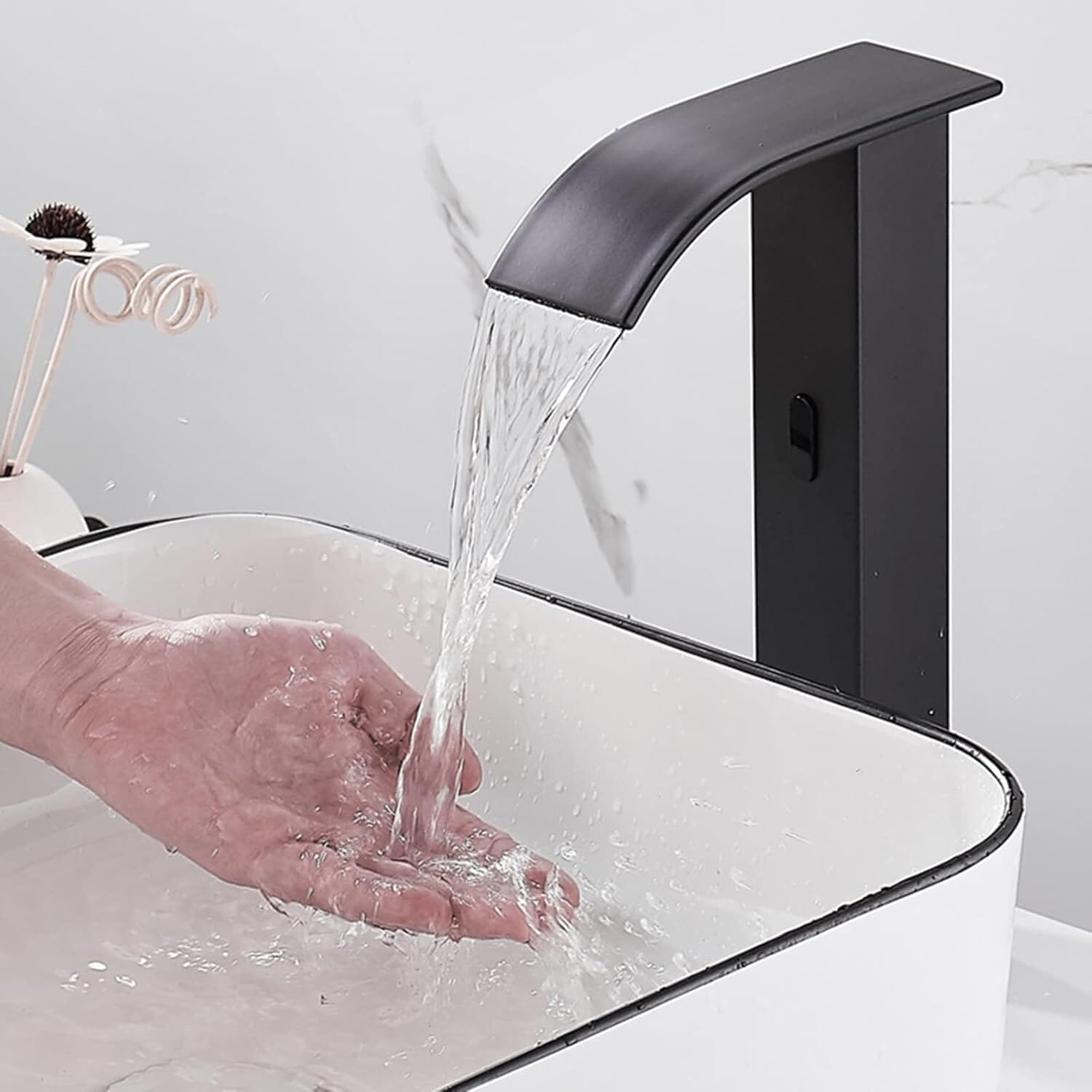 Torneira Automática Banheiro Com Sensor Lavatório AutoClean Torneira Automática Banheiro Com Sensor Lavatório AutoClean Artificio Lar Preto Fosco A Alta Á Pronta Entrega