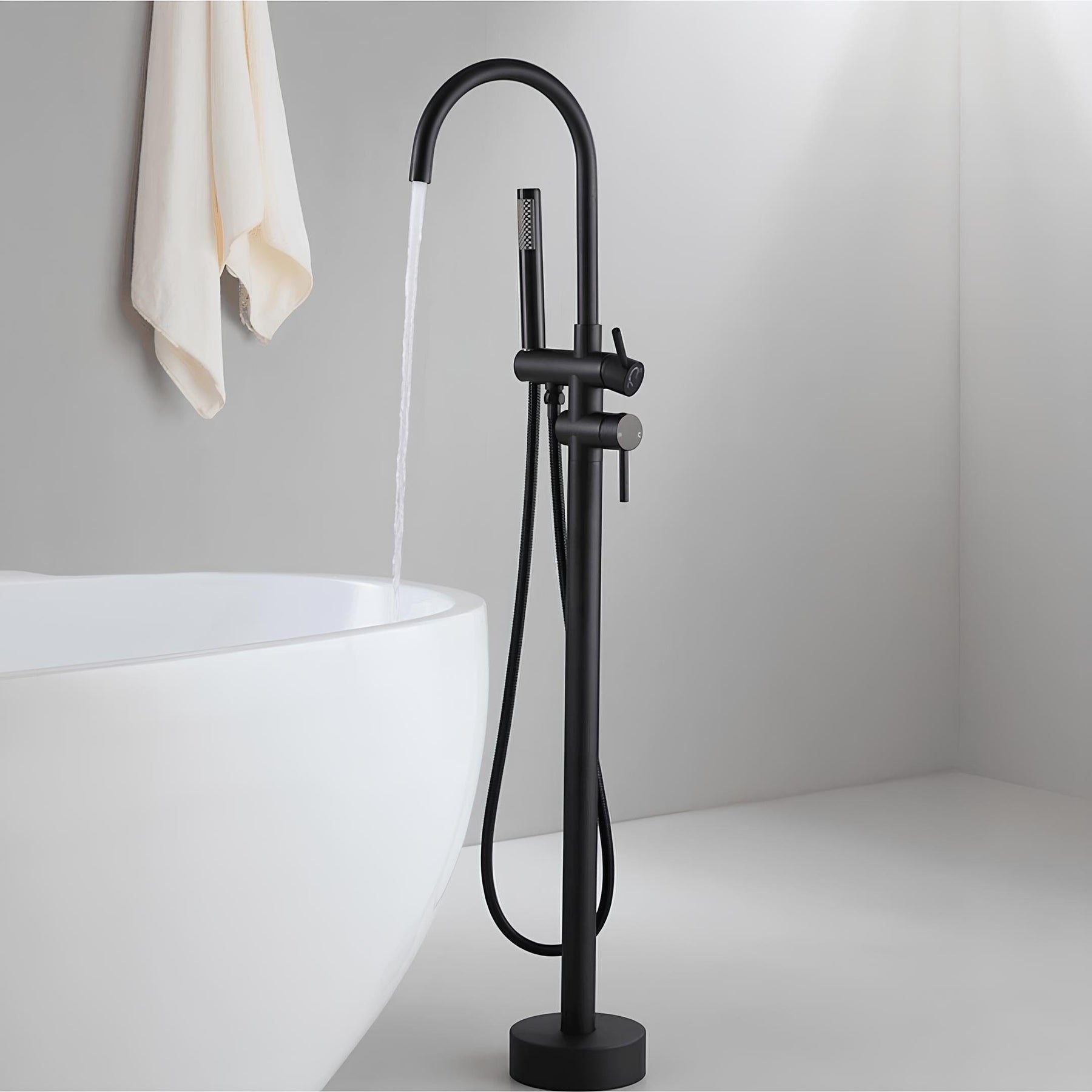 Torneira Banheiro Piso c/ Ducha Torneira Online All Black