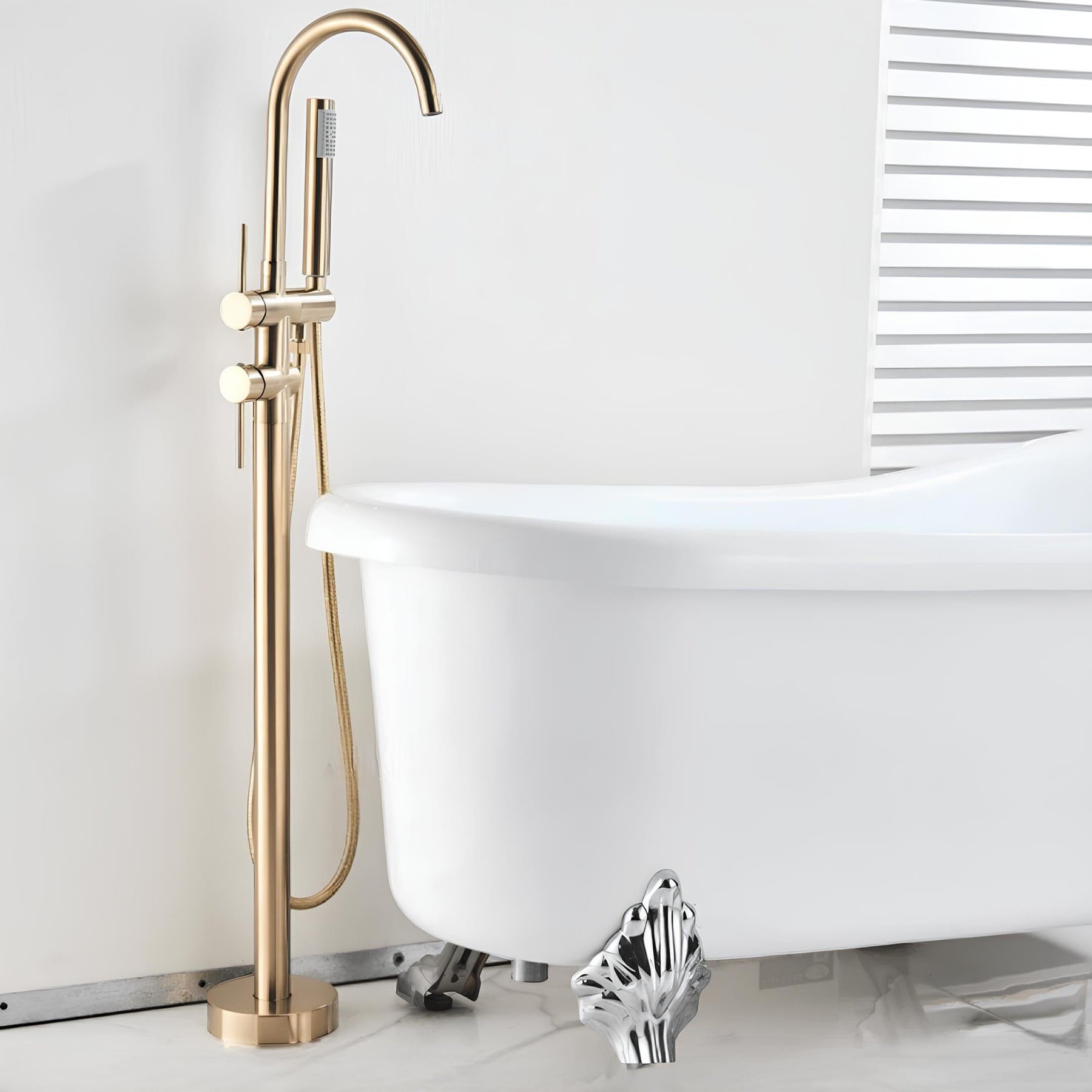 Torneira Banheiro Piso c/ Ducha Torneira Online Gold Escovado