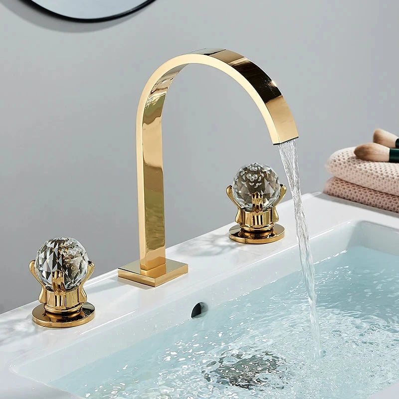 Torneira Duplo comando Banheiro Cristal Haalz - Sofisticação e Elegância Torneira Duplo comando Banheiro Cristal Haalz - Sofisticação e Elegância Artificio Lar Dourado