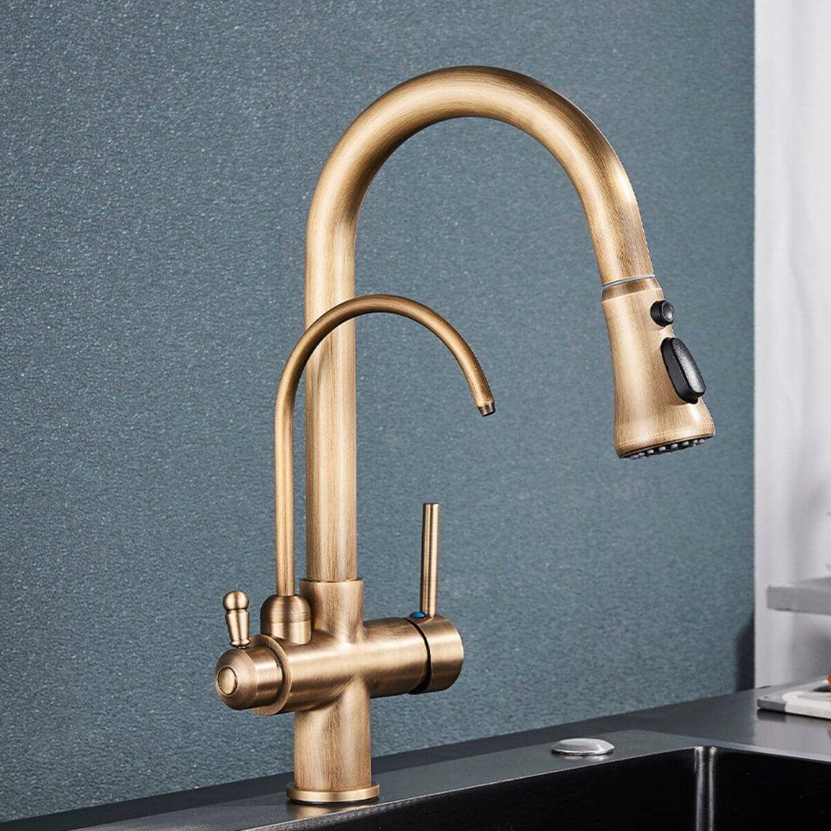 Torneira Gourmet Com Filtro Extensiva Spray 3 Saídas Kraus torneira gourmet Cozinha Artificio Lar Bronze Antigo