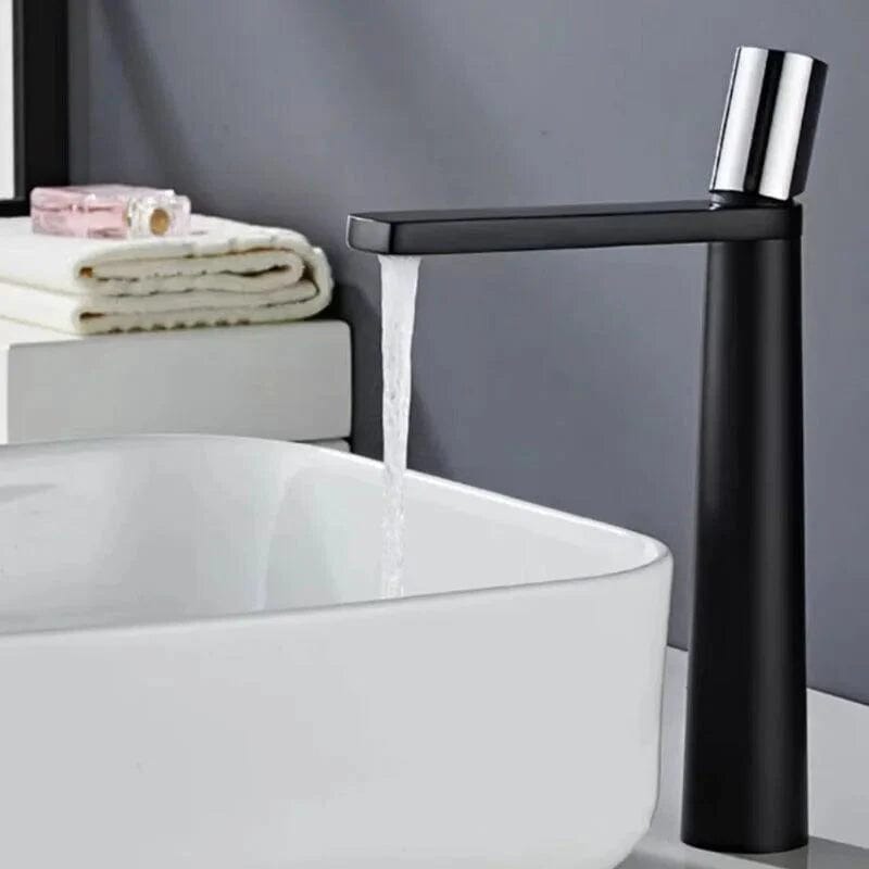 Torneira Moderna Monocomando Kappar Vita torneira banheiro Artificio Lar Preto C/ Cromado Curto Entrega de 7 a 18 Dias