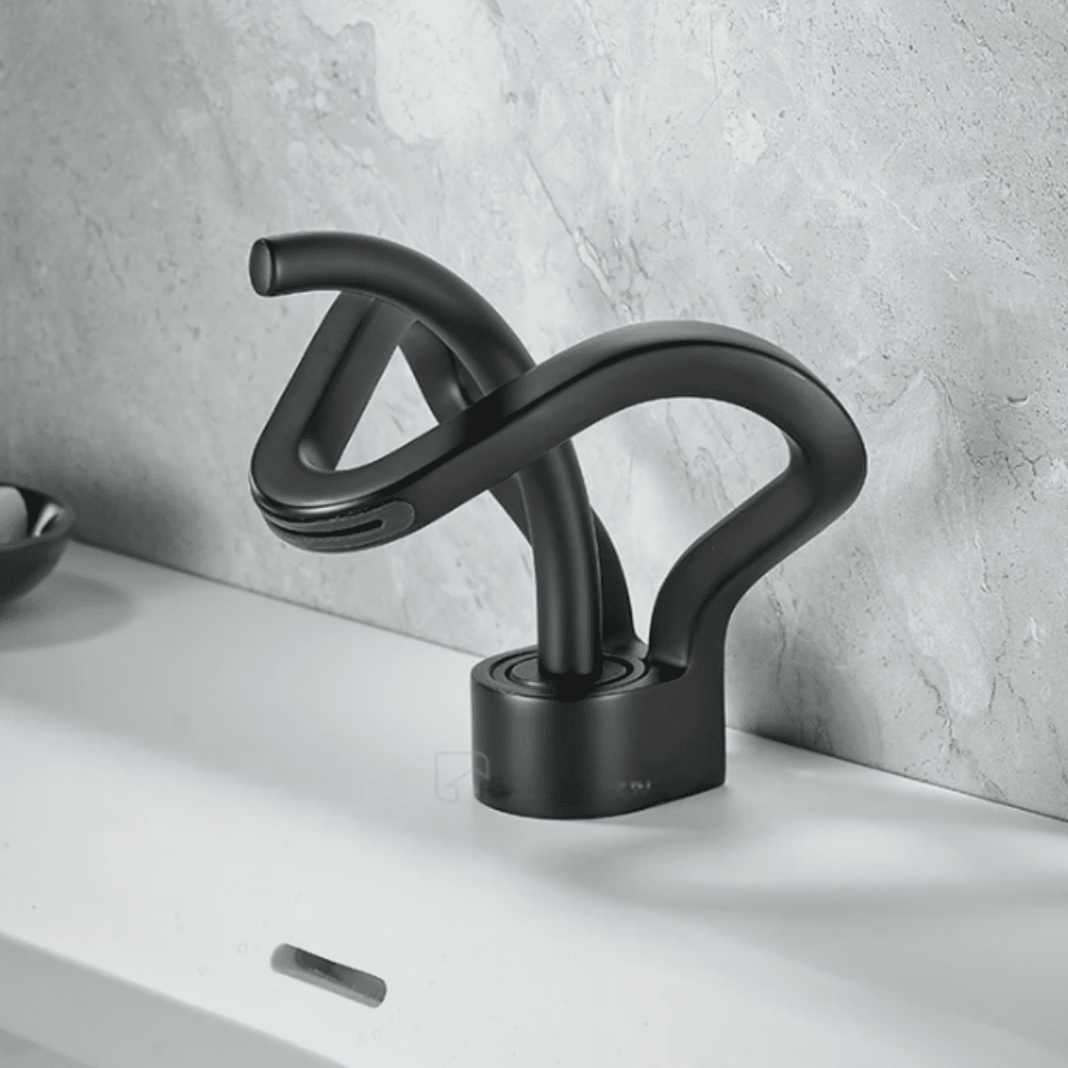 Torneira Monocomando Banheiro Cascata Elegancy Torneira Monocomando Banheiro Cascata Elegancy Artificio Lar Preto/Baixa