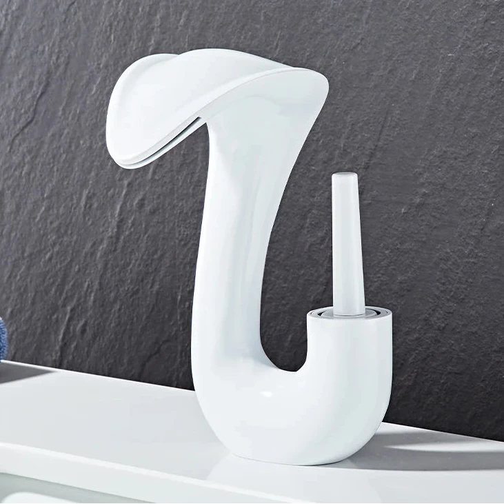 Torneira Para Banheira de Bancada Najat Torneira Para Banheira de Bancada Najat Artificio Lar