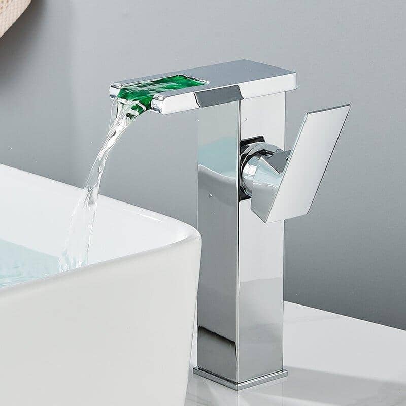 Torneira Para Banheiro Casacata LED Monocomando Trover torneira banheiro Artificio Lar Cromado / Alta A Pronta Entrega