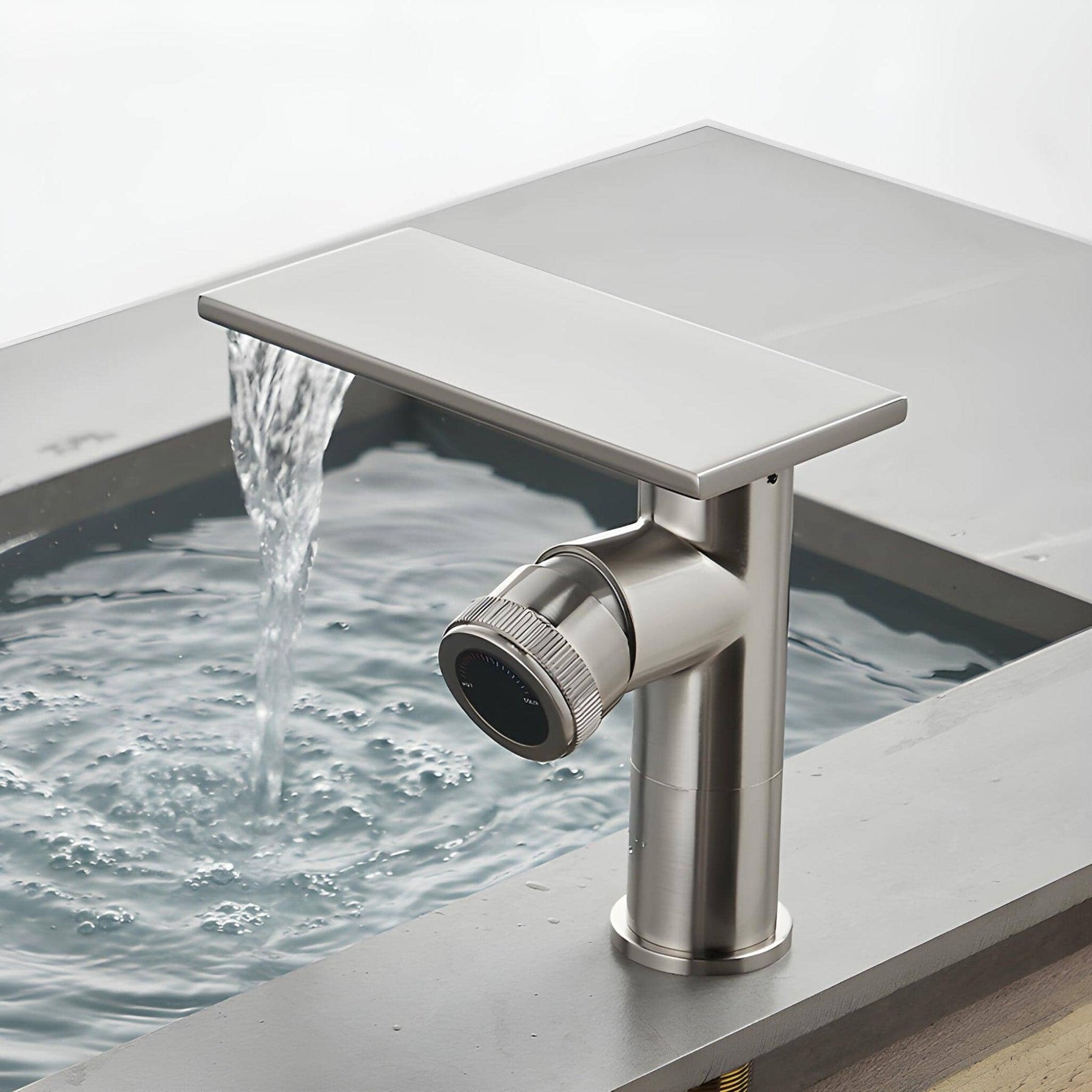 Torneira Para Banheiro Monocomando Cascata Empiry torneira para banheiro Artificio Lar Níquel Escovado/Baixa