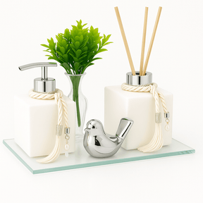 Kit Banheiro Lavabo Groover Difusor Aromatizador e Saboneteira Luxo C/ Bandeja Espelhada Kit Banheiro Lavabo Groover Difusor Aromatizador e Saboneteira Luxo C/ Bandeja Espelhada Artificio Lar PRATA 