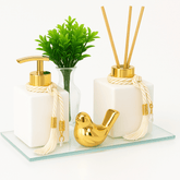 Kit Banheiro Lavabo Groover Difusor Aromatizador e Saboneteira Luxo C/ Bandeja Espelhada Kit Banheiro Lavabo Groover Difusor Aromatizador e Saboneteira Luxo C/ Bandeja Espelhada Artificio Lar DOURADO 