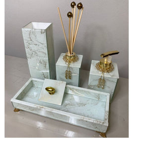 Kit Lavabo Mármore Fior com Porta Escova Grande Kit Lavabo Mármore Fior com Porta Escova Grande e Decoração Completa Bandeja 25x10 Artificio Lar 