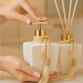 Kit Vidros Lavabo Branco Deluxe C/ Enfeite Difusor E Sabonete Kit Vidros Lavabo Branco Deluxe C/ Enfeite Difusor E Sabonete Artificio Lar 