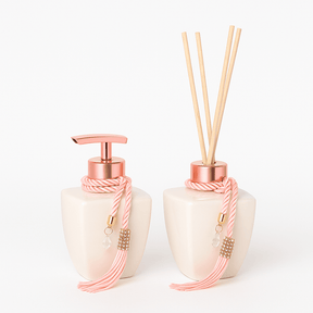 Kit Vidros Lavabo Branco Deluxe C/ Enfeite Difusor E Sabonete Kit Vidros Lavabo Branco Deluxe C/ Enfeite Difusor E Sabonete Artificio Lar Rose 