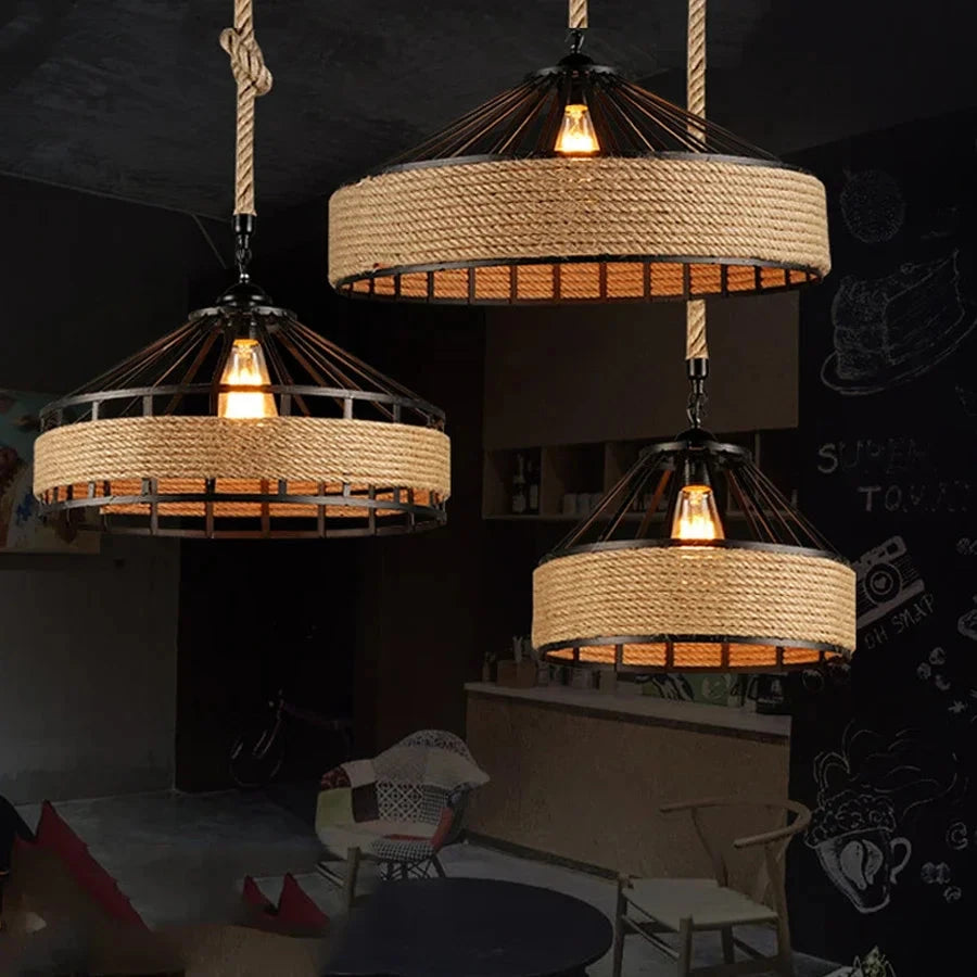 Lustre Pendente Retrô Industrial Corda de Cânhamo Bright Lustre Pendente Retrô Industrial Corda de Cânhamo Bright Artificio Lar 