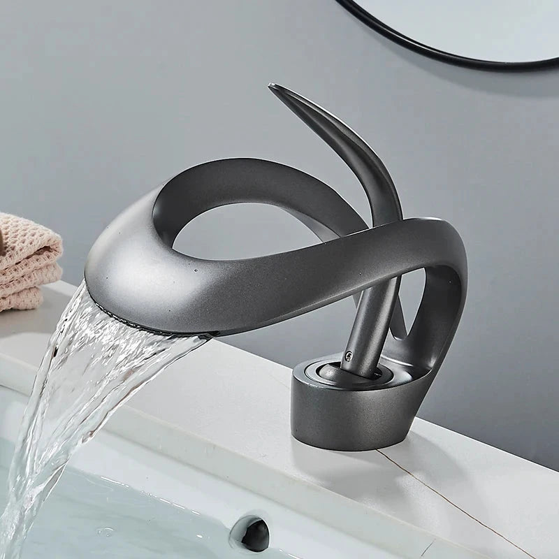 Torneira Para Banheiro Cascata Monocomando Misturador Hertz