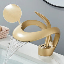 Solid Brass Waterfall Basin Faucet Single Handle Hot Cold Water Mixer Tap For Bathroom Sink Artificio Lar Matte Gold 