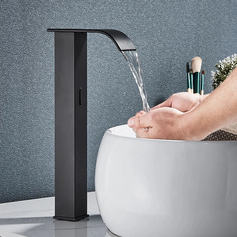 Torneira Automática Banheiro Com Sensor Lavatório Touch Clean Torneira Automática Banheiro Com Sensor Lavatório Touch Clean Artificio Lar