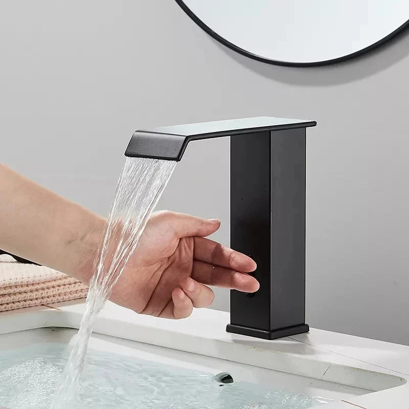 Torneira Automática Banheiro Com Sensor Lavatório Touch Clean Torneira Automática Banheiro Com Sensor Lavatório Touch Clean Artificio Lar