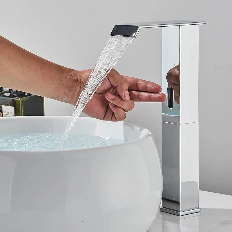 Torneira Automática Banheiro Com Sensor Lavatório Touch Clean Torneira Automática Banheiro Com Sensor Lavatório Touch Clean Artificio Lar 