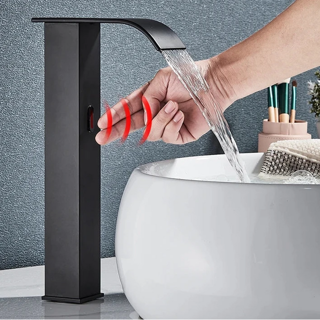 Torneira Automática Banheiro Com Sensor Lavatório Touch Clean Torneira Automática Banheiro Com Sensor Lavatório Touch Clean Artificio Lar