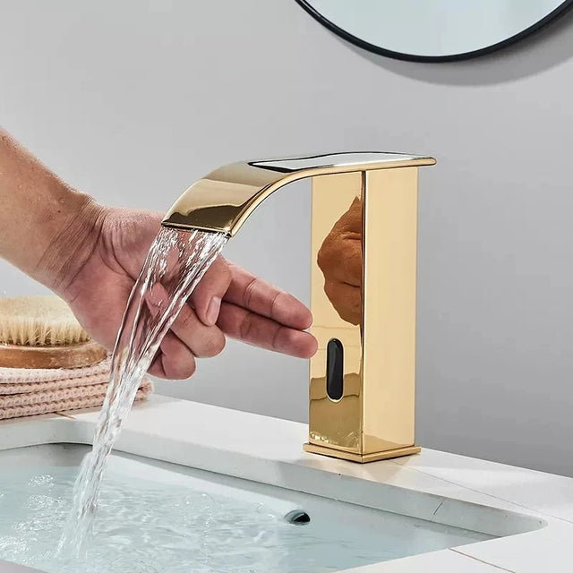 Torneira Automática Banheiro Com Sensor Lavatório Touch Clean Torneira Automática Banheiro Com Sensor Lavatório Touch Clean Artificio Lar Dourado Baixa