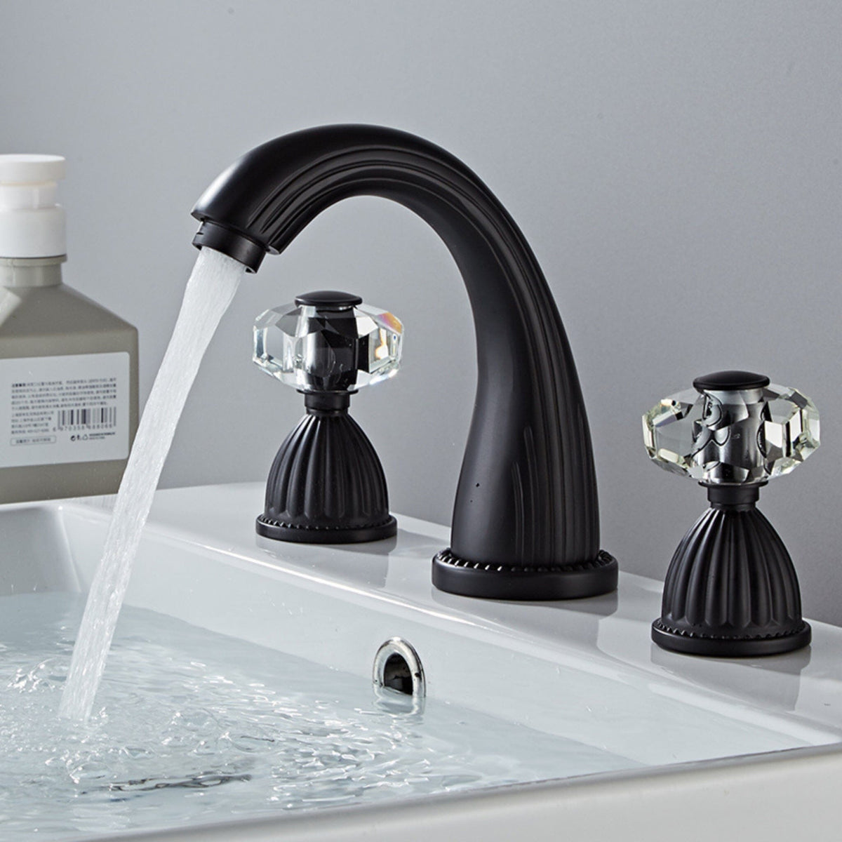 Torneira DuploComando Cristal Duplocomando Banheiro Lavatório Mercy Torneira DuploComando Cristal Duplocomando Banheiro Lavatório Mercy Artificio Lar Preto Fosco C 