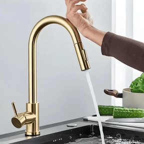 Torneira Gourmet Com Sensor Touch Extensível Cozinha SensePlow Torneira Gourmet Com Sensor Touch Extensível Cozinha SensePlow Artificio Lar Dourada A Pronta Entrega 