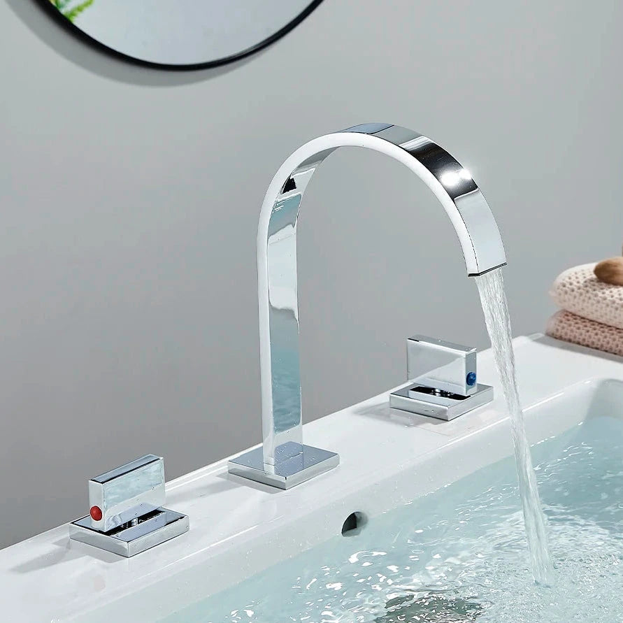 Torneira Moderna Duplo Comando Katos Lavatório 3 peças Misturador Torneira Moderna Duplo Comando Katos Lavatório 3 peças Misturador Artificio Lar Cromada A Pronta Entrega 