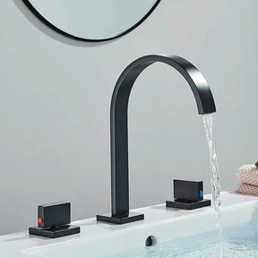 Torneira Moderna Duplo Comando Katos Lavatório 3 peças Misturador Torneira Moderna Duplo Comando Katos Lavatório 3 peças Misturador Artificio Lar Preto A Pronta Entrega 