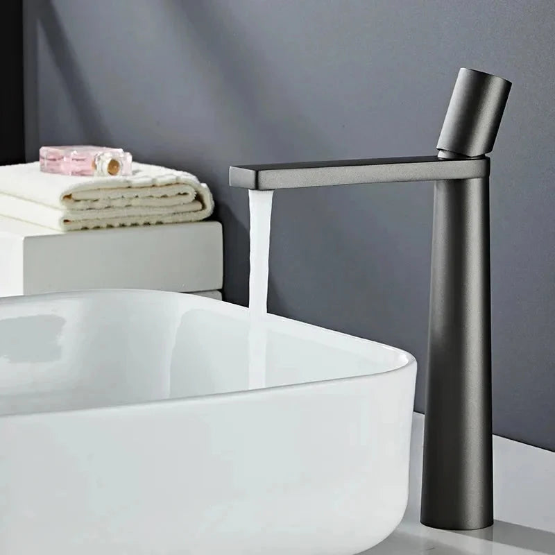 Torneira Moderna para Banheiro Monocomando Klepper Vita Torneira Moderna para Banheiro Monocomando Klepper Vita Artificio Lar Cinza Alto 