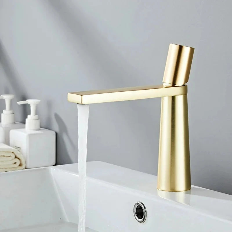 Torneira Moderna para Banheiro Monocomando Klepper Vita Torneira Moderna para Banheiro Monocomando Klepper Vita Artificio Lar Dourado Baixo 