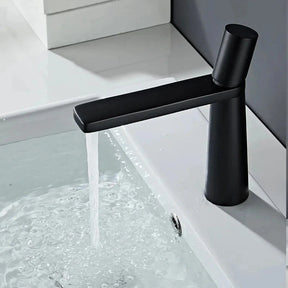 Torneira Moderna para Banheiro Monocomando Klepper Vita Torneira Moderna para Banheiro Monocomando Klepper Vita Artificio Lar Preto Baixo 