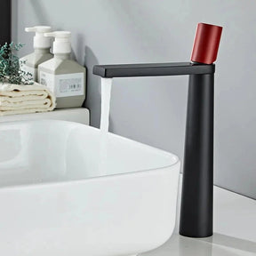 Torneira Moderna para Banheiro Monocomando Klepper Vita Torneira Moderna para Banheiro Monocomando Klepper Vita Artificio Lar Preto e Vermelho Alto 