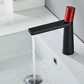 Torneira Moderna para Banheiro Monocomando Klepper Vita Torneira Moderna para Banheiro Monocomando Klepper Vita Artificio Lar Preto e Vermelho Baixo 