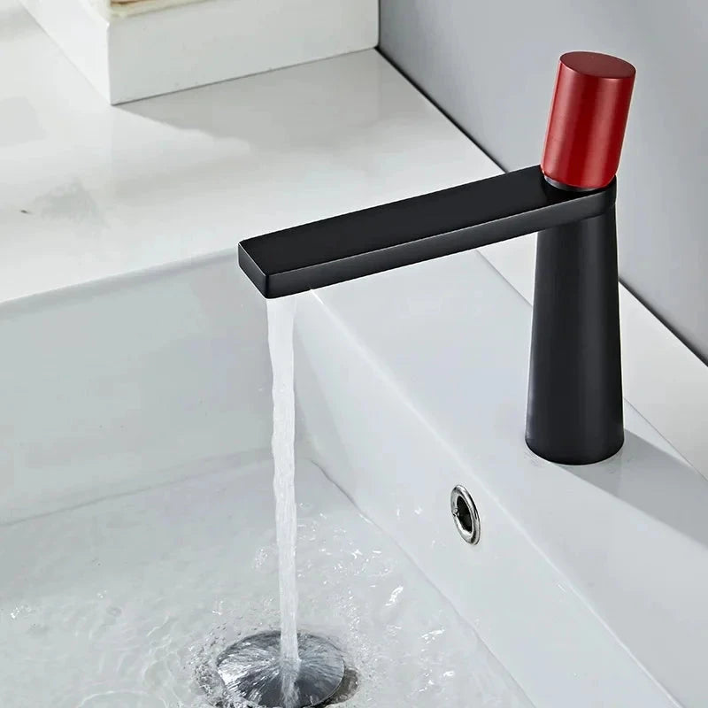 Torneira Moderna para Banheiro Monocomando Klepper Vita Torneira Moderna para Banheiro Monocomando Klepper Vita Artificio Lar Preto e Vermelho Baixo 