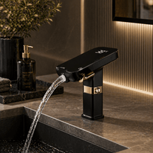 Torneira Monocomando AquaSense Dourada Torneira Monocomando AquaSense Dourada Artificio Lar Preto e Dourado 