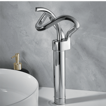 Torneira Monocomando Banheiro Cascata Elegancy Torneira Monocomando Banheiro Cascata Elegancy Artificio Lar Cromada/Alta 