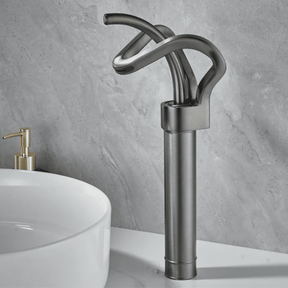 Torneira Monocomando Banheiro Cascata Elegancy Torneira Monocomando Banheiro Cascata Elegancy Artificio Lar Grafite/Alta 