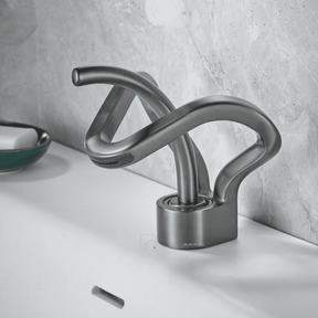 Torneira Monocomando Banheiro Cascata Elegancy Torneira Monocomando Banheiro Cascata Elegancy Artificio Lar Grafite/Baixa 