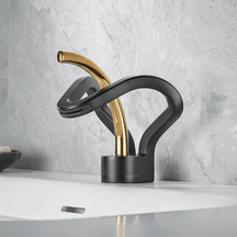 Torneira Monocomando Banheiro Cascata Elegancy Torneira Monocomando Banheiro Cascata Elegancy Artificio Lar Preto-Dourado/Baixa 