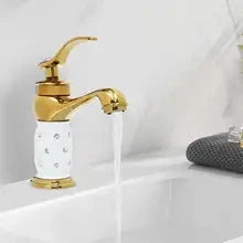Torneira para Banheiro Monocomando Avelar Bathroom Suites Artificio Lar
