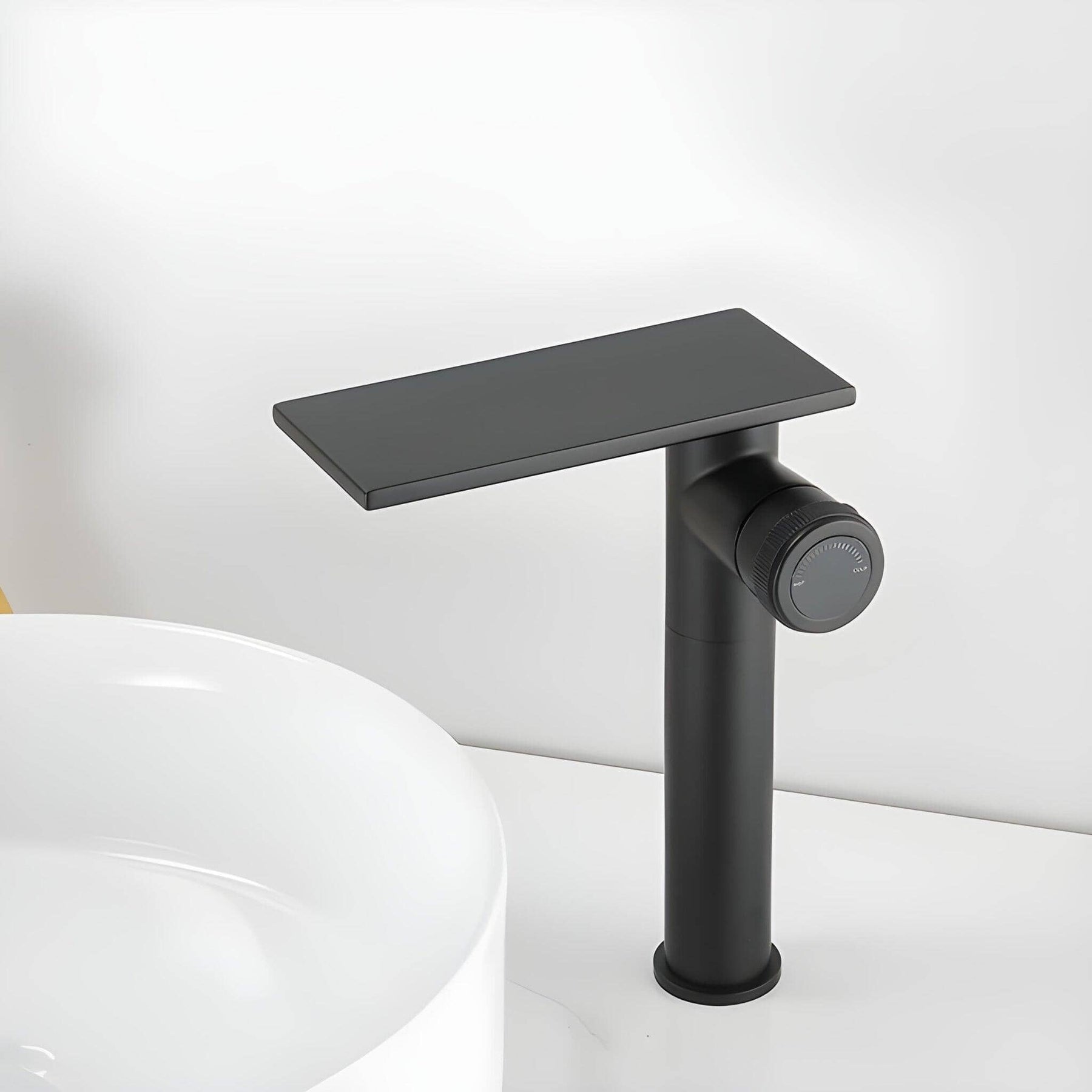 Torneira Para Banheiro Monocomando Cascata Empiry torneira para banheiro Artificio Lar Preto Fosco/Alta 