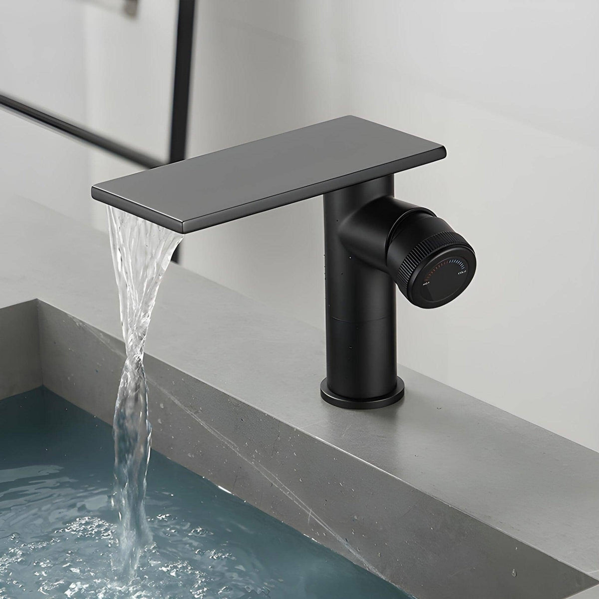 Torneira Para Banheiro Monocomando Cascata Empiry torneira para banheiro Artificio Lar Preto Fosco/Baixa 