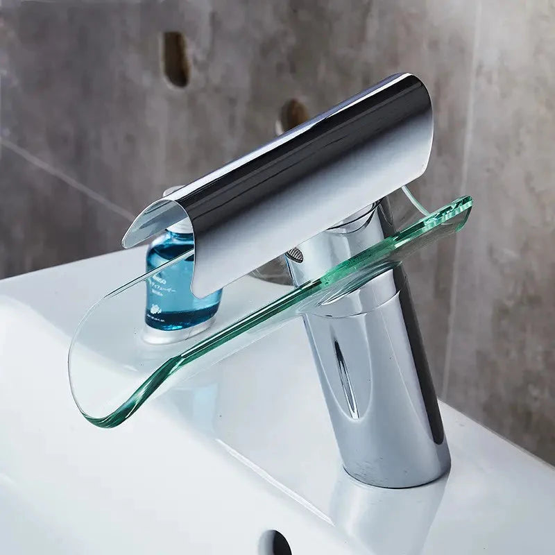 Torneira para Banheiro Monocomando Cascata Lunavita Bathroom Suites Artificio Lar