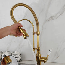 Torneira Para Cozinha Gourmet de Bancada A´qua Antique Torneira Para Cozinha de Bancada A´qua Antique Artificio Lar Gold 